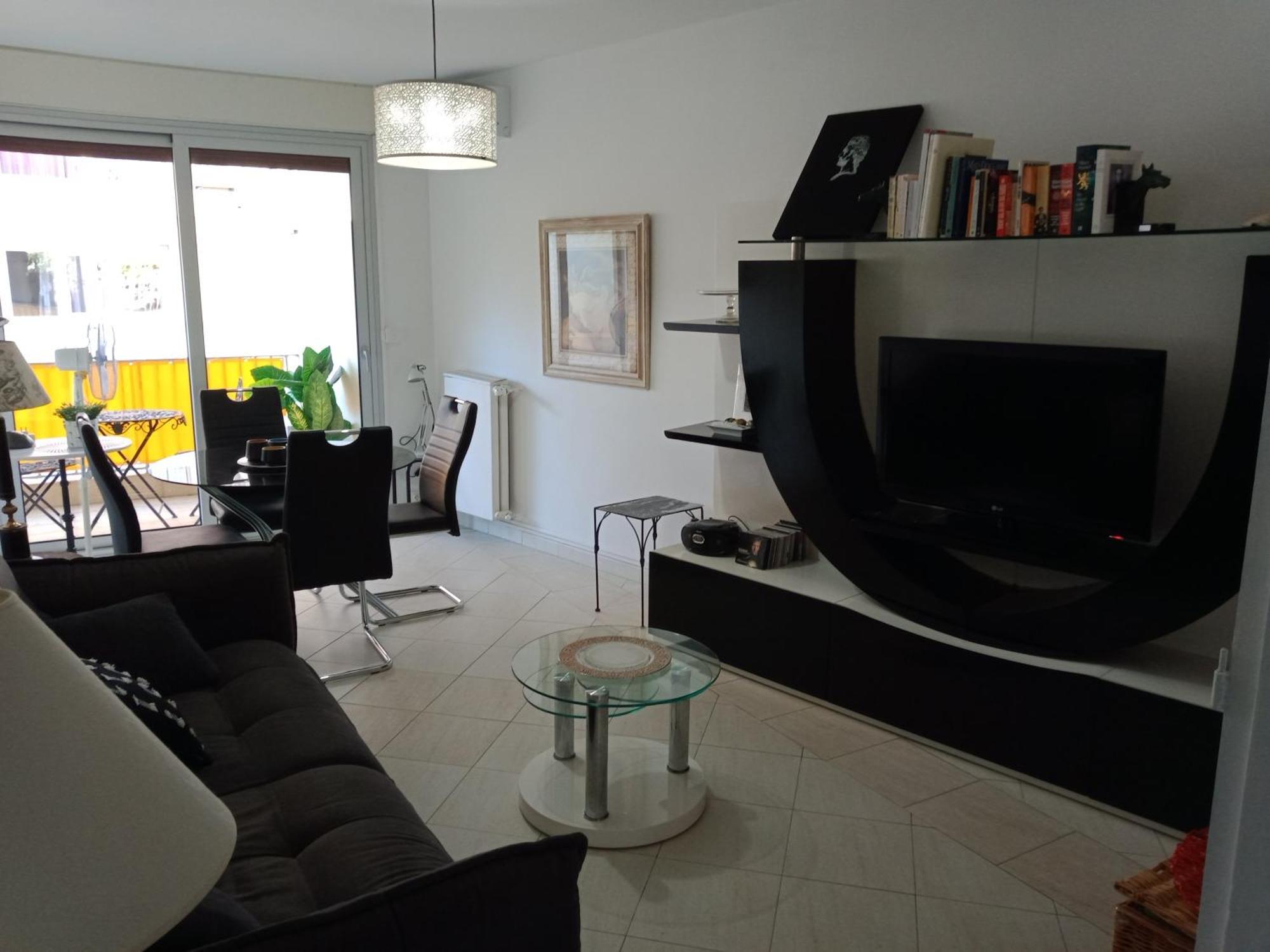 Appartement Au Calme Menton Exterior foto